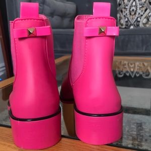 Darling rain booties